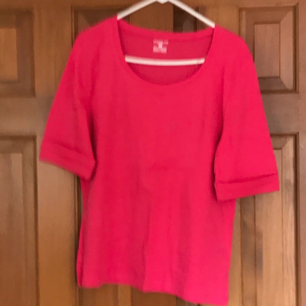 Jones Newyork sport pink tshirt with cuffed sleeve